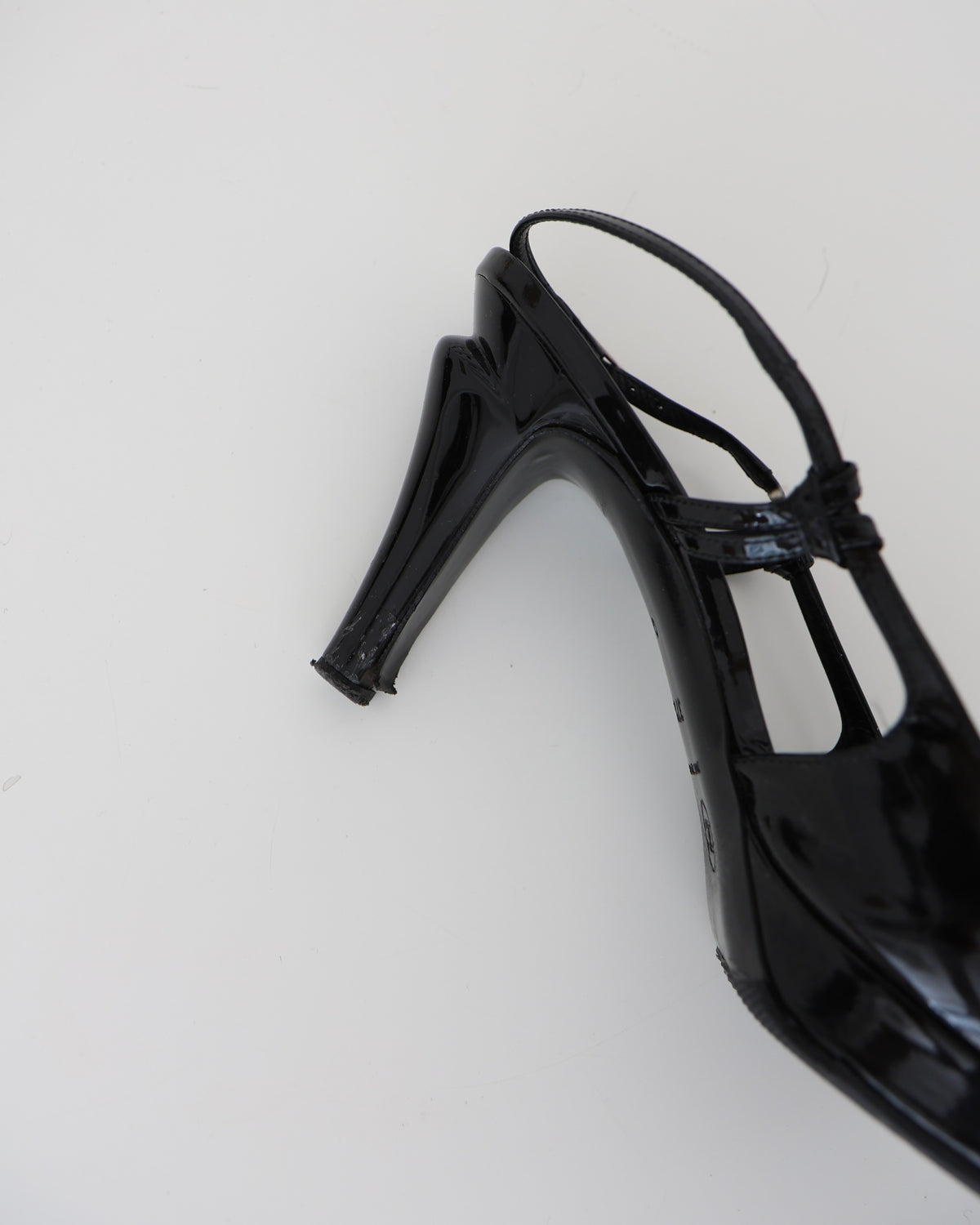 Chanel Black & White Cap Toe Heels 37.5