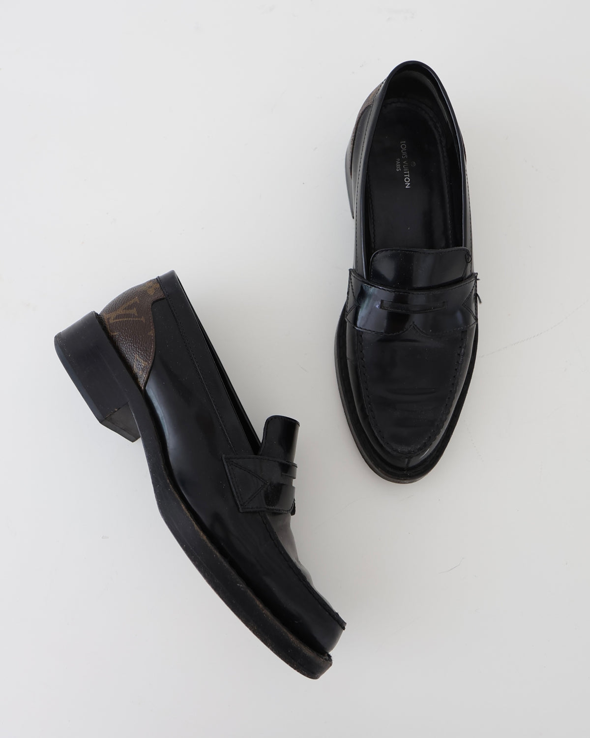 Louis Vuitton Black Loafers 37.5